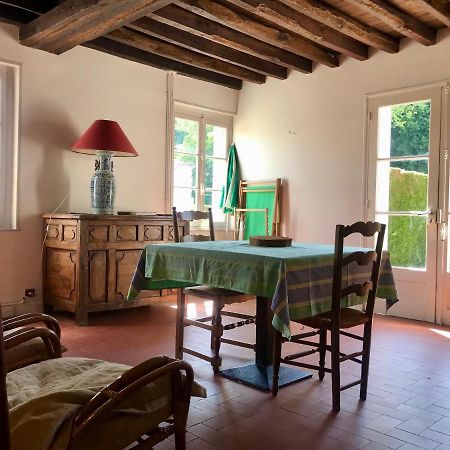 Gite De Mauxe Acquigny Экстерьер фото