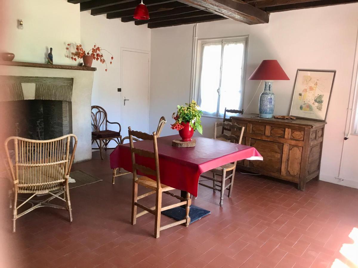 Gite De Mauxe Acquigny Экстерьер фото